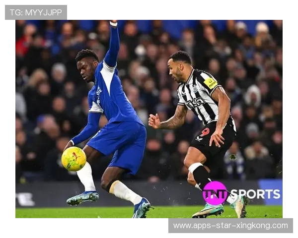 切尔西截球反推，穆德里克一脚踢穿防线