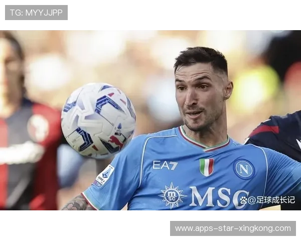 那不勒斯波利塔诺偷球后快速低射形成关键突破，成就逆转之战